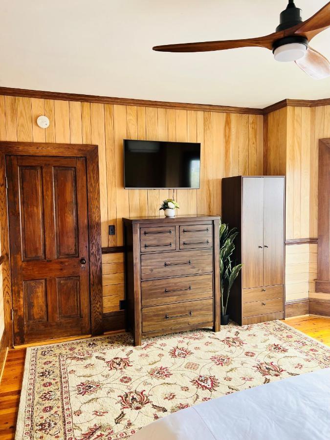 Monterey Inn Eksteriør billede