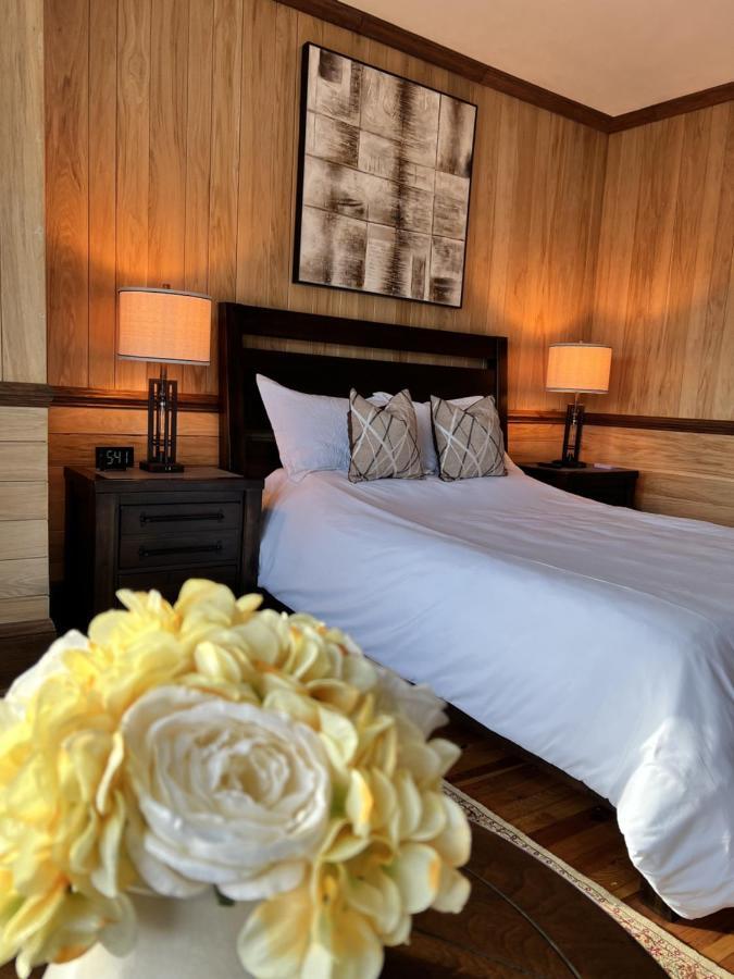 Monterey Inn Eksteriør billede