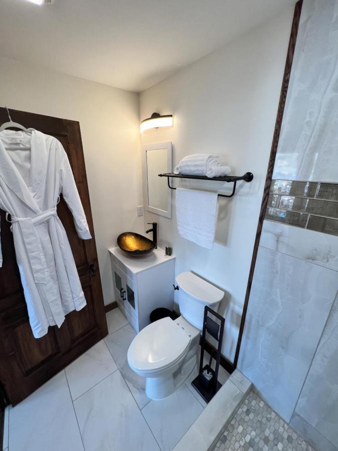 Monterey Inn Eksteriør billede