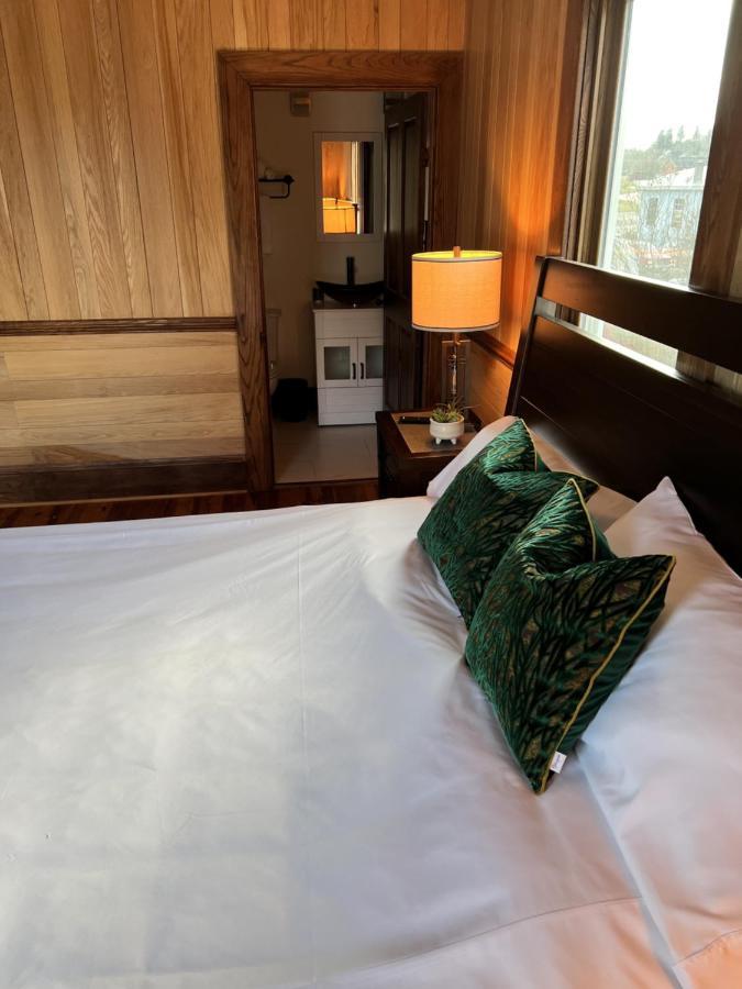 Monterey Inn Eksteriør billede