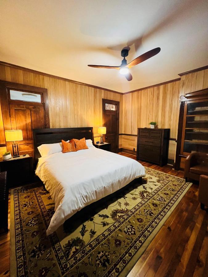 Monterey Inn Eksteriør billede