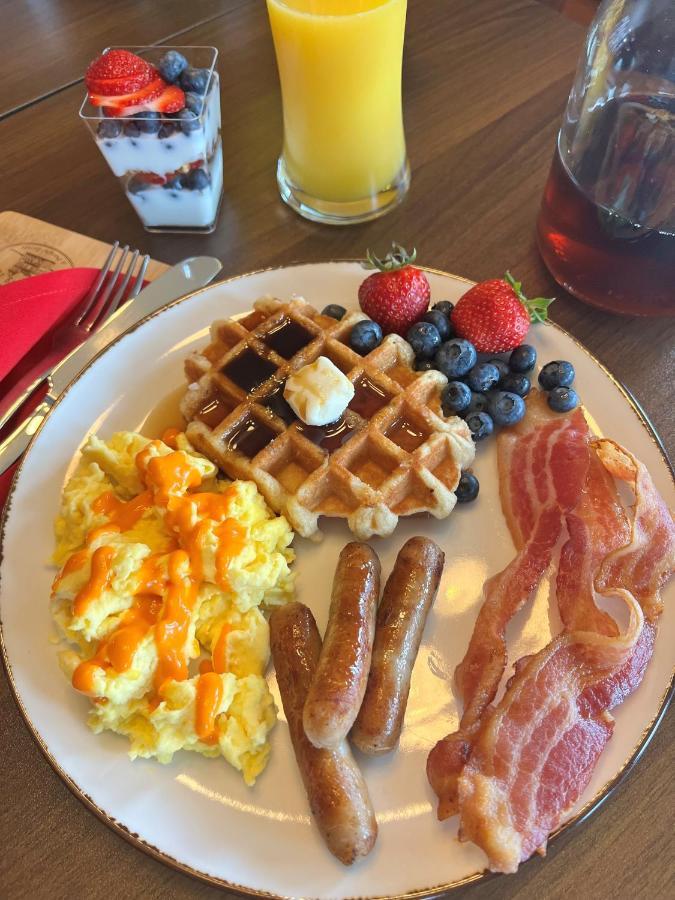 Monterey Inn Eksteriør billede